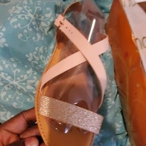 Sandals blush and gold